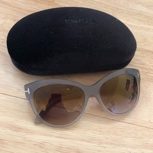 Tom Ford Lily Sunglasses TF 0430